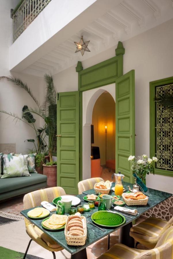 Riad Dar Adal Exclusivite 2 A 6 Personnes Petit Dejeuner Compris Place Jemaa El Fna Marrakesh Bagian luar foto