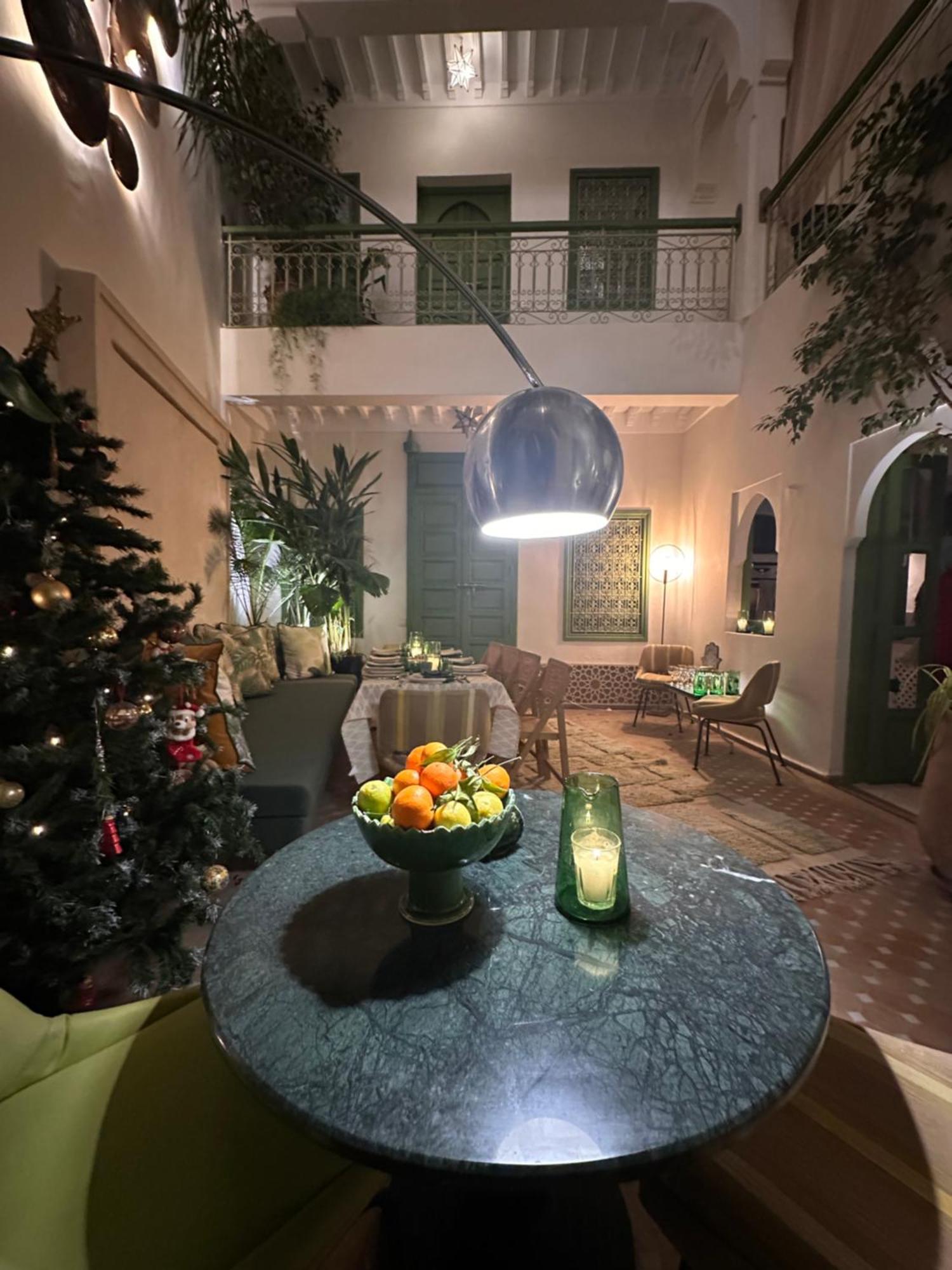 Riad Dar Adal Exclusivite 2 A 6 Personnes Petit Dejeuner Compris Place Jemaa El Fna Marrakesh Bagian luar foto