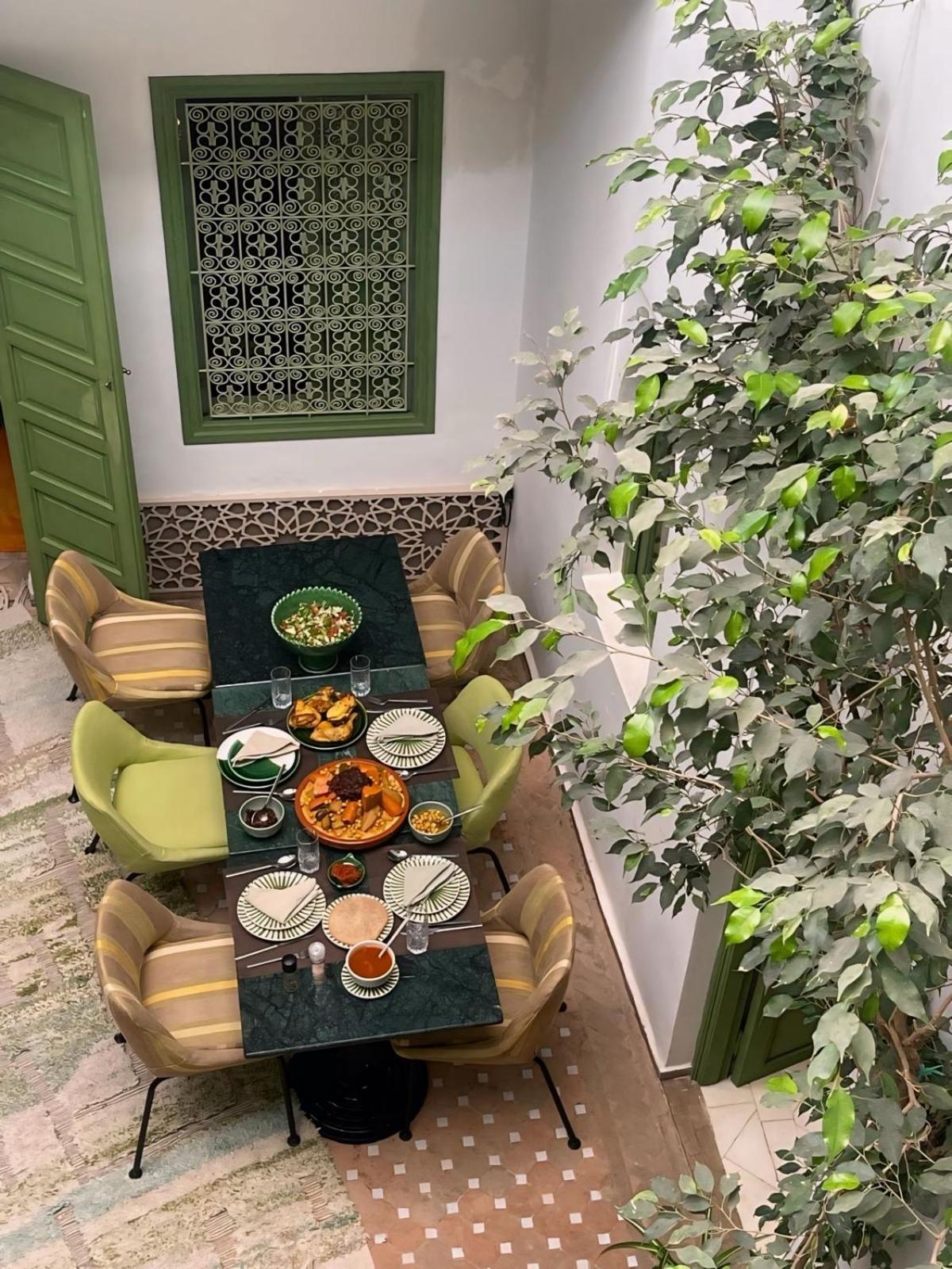 Riad Dar Adal Exclusivite 2 A 6 Personnes Petit Dejeuner Compris Place Jemaa El Fna Marrakesh Bagian luar foto